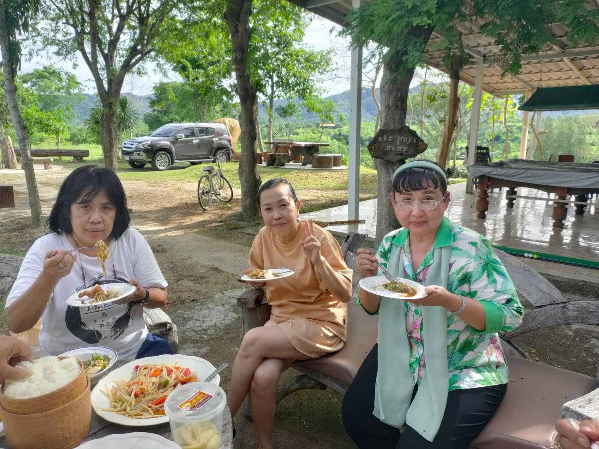 บ้านอิงเมยแคมป์ แก่งกระจาน Ban Phu Bon Exterior foto